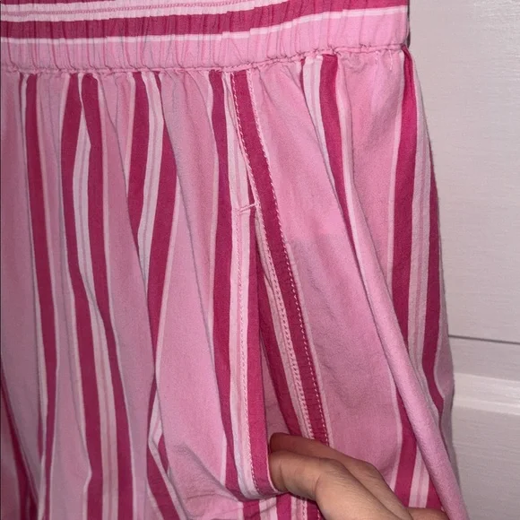 FREE PEOPLE GET FREE PULL ON STRIPED SHORTS - Picture 3 of 9